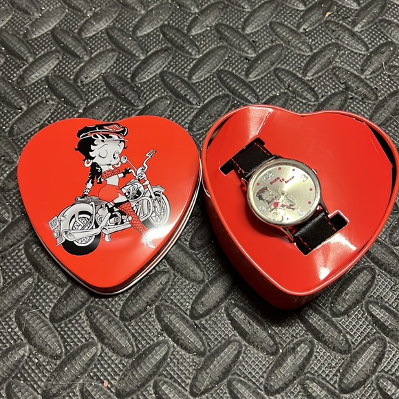 Betty Boop collectible Avon watch - Picture 2 of 8
